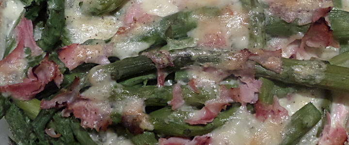 Asparagi alla valdostana - Spargel mit Fontina