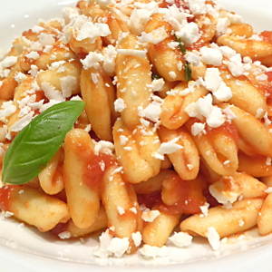 Cavatelli al pomodoro e cacioricotta