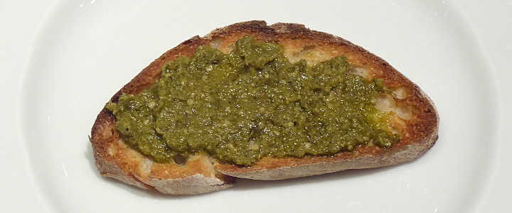 crostini al pesto alla genovese