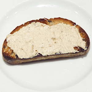 crostini alla crema di noci