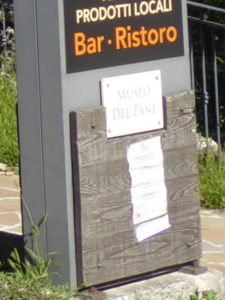 Das irredührende Museumsschild