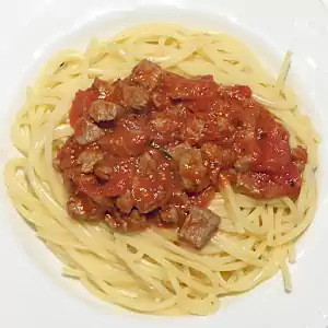 Maccheroni alla chitarra al ragù d'agnello