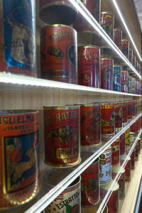 Tomatenmark-Dosen&nbsp;&nbsp;&nbsp;-&nbsp;&nbsp;&nbsp;© Museum (L. Rossi)