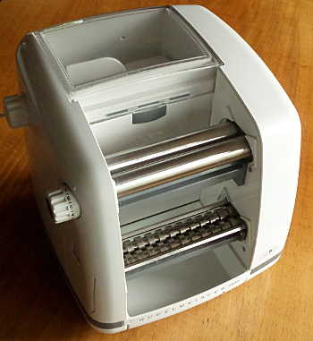 Elektrische Nudelteigmaschine