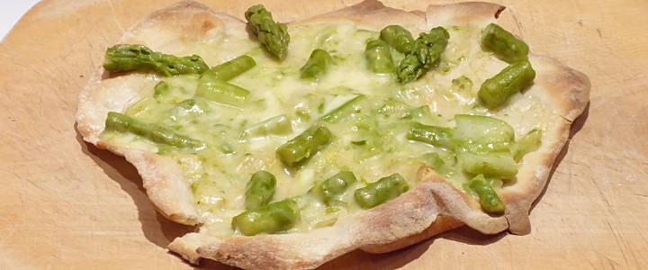 pizza agli asparagi