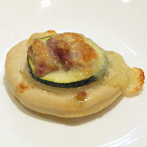 pizzette alle salsicce e zucchine