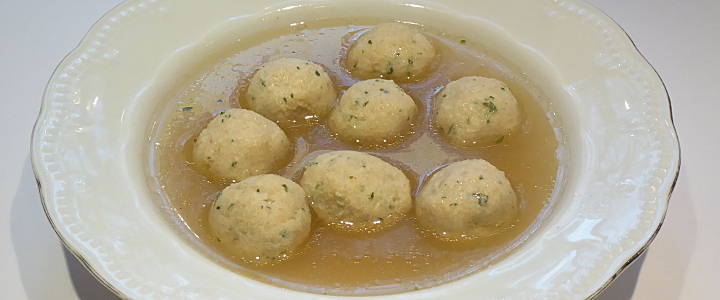 polpette di ricotta in brodo