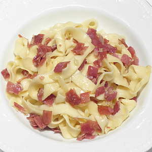 tagliatelle al prosciutto