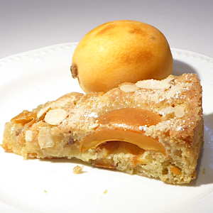 Torta di nespole