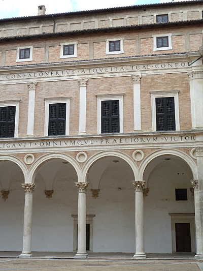 cortile urbino