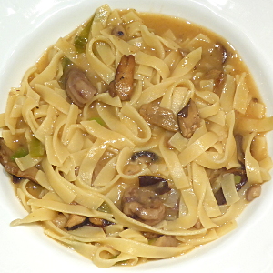 Zuppa ai funghi porcini e castagne